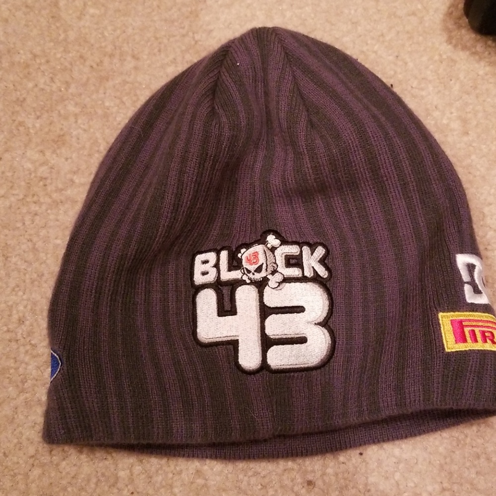 Block 43 beanie